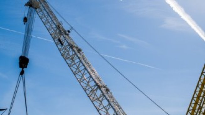 Вял септември за строителството у нас