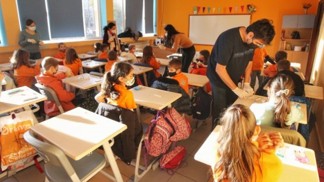 Близо 4800 лв. годишно струва на бюджета едно дете в България