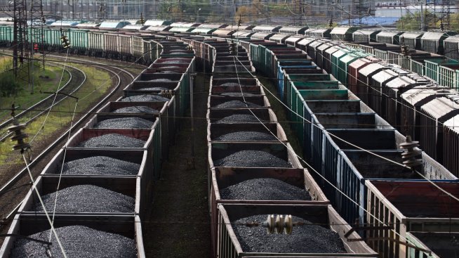 Икономическите проблеми заради войната бавят жп търговията на Русия с Китай