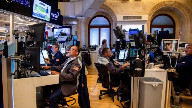 Скъпият петрол и държавните щатски облигации потопиха настроенията на Wall Street