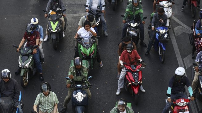 Световната банка очаква по-бавен икономически растеж в Източна Азия заради Китай