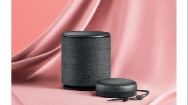 Bang&Olufsen създава романтика в дома ви с тонколоните Beoplay A1 и M5