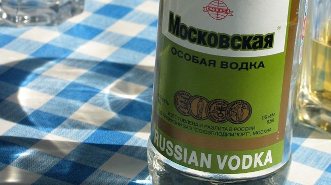 Производителите на руска водка не издържат на западните санкции