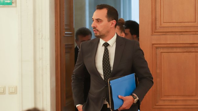 Закриването на ДКК ще мине през анализ от експерти и одобрение от Министерския съвет