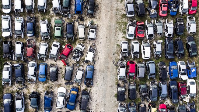 ЕС и Лондон наказват с близо 600 млн. евро автоконцерни заради картел при рециклирането