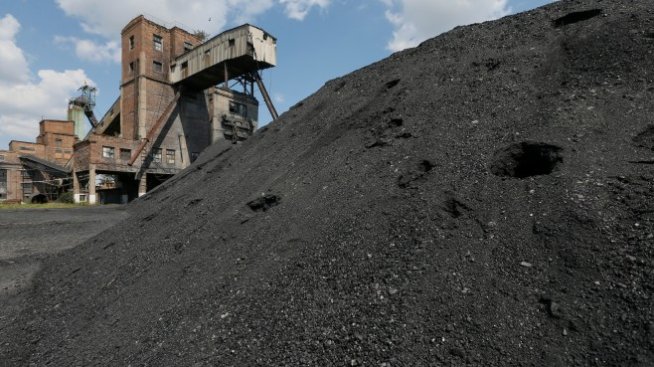 Производството на твърди горива нараства с 24% през май