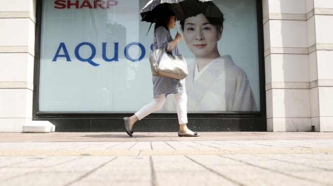 Япония отчете дефлация за първи път от над две години