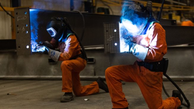 Лондон обяви помощен пакет за бизнеса, който може да достигне 40 млрд. паунда