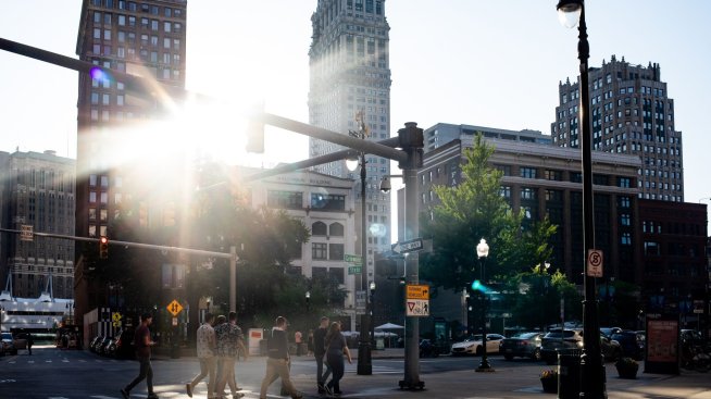 Новите работни места в САЩ се увеличават повече от очакваното