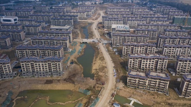 Какви са възможните сценарии за ликвидиране на China Evergrande?