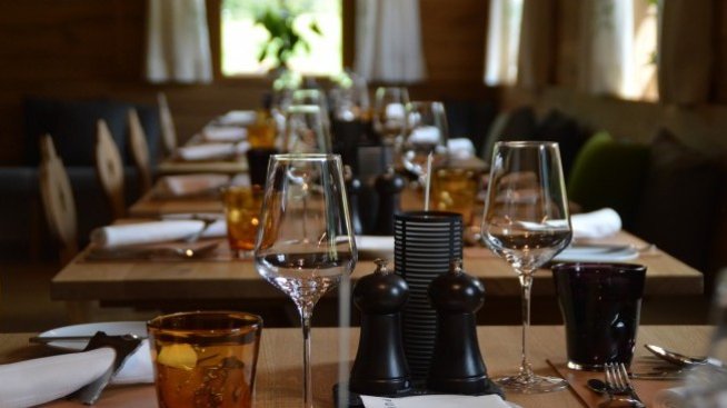 Хотелиери и ресторантьори искат 5% ДДС на храни до края на 2021 г.