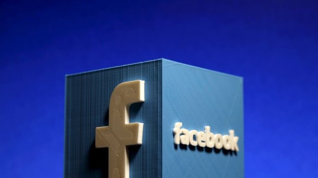 Facebook работи над нови функции за пазаруване през приложението ѝ