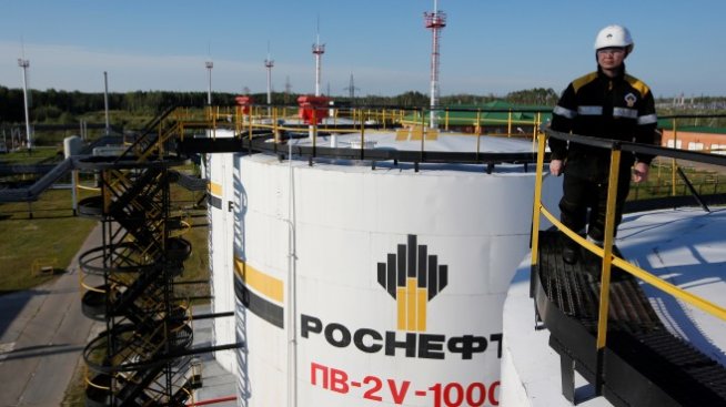 Ройтерс: Китайската CEFC води разговори за закупуване на дял от Роснефт