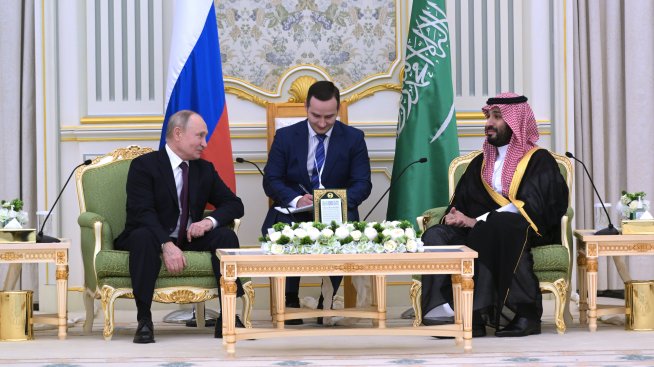 Путин обсъди петрола, конфликта в Газа и Украйна със саудитския престолонаследник