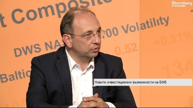 Николай Василев: Четем новините и мълчим