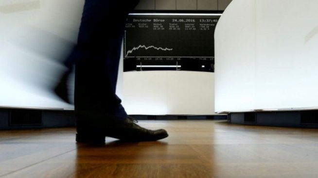 Европейският пазарен регулатор озаптява късите продажби