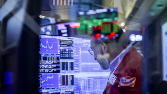 Dow достигна нов рекорд благодарение на завоя извън сектора на чиповете