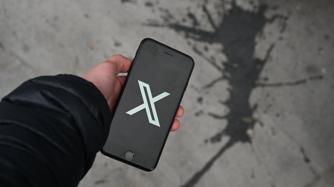 Илон Мъск: Спирането на X се дължи на мащабна кибератака