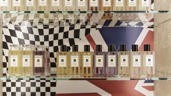 Estee Lauder разочарова с годишни продажби и печалба под очакванията 
