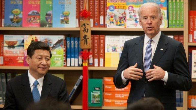 Байдън и Си Дзинпин обсъдиха как да не превърнат конкуренцията в конфликт