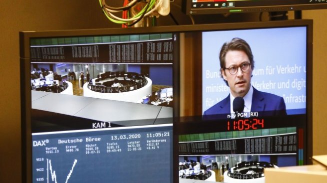 Европейските акции приключиха успешното първо полугодие с лек спад