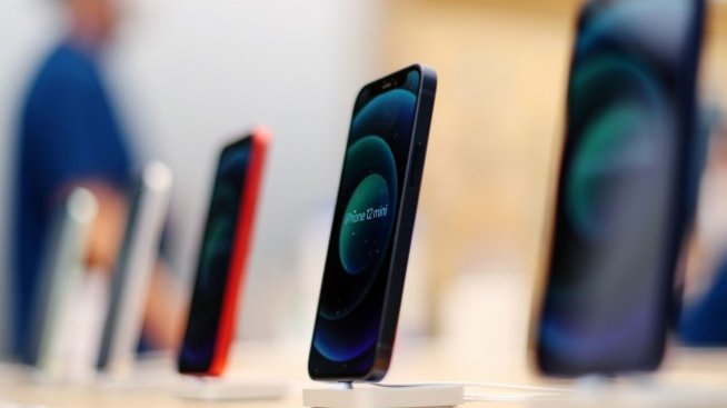 Apple планира 30% увеличение на производството на iPhone през първото полугодие