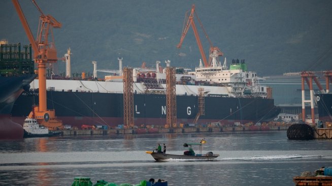 Китай ще повиши вноса на втечнен газ след реформа на газовия пазар