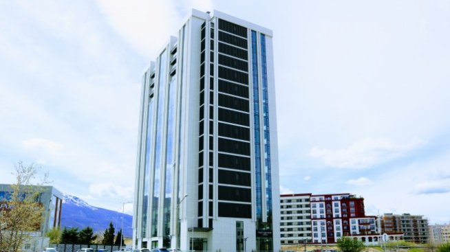 Бизнесът вече търси отворени офис площи