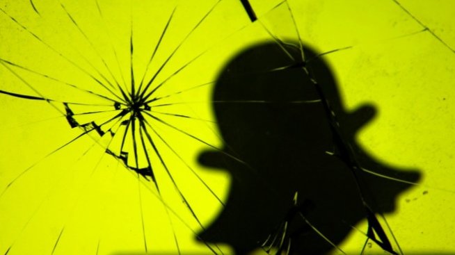 Snap съкращава служители