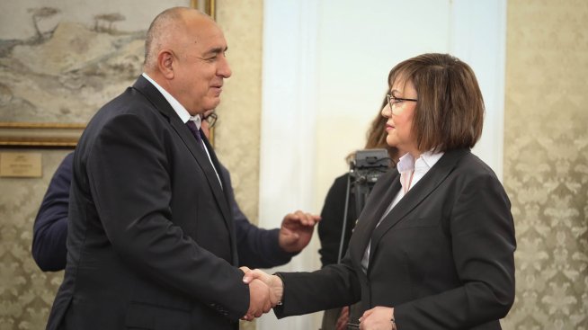 Нинова след лидерската среща: Няма мнозинство за кабинет, отиваме на избори