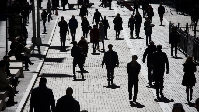 Масовите съкращения се превърнаха в притеснителна рутина, а не бива