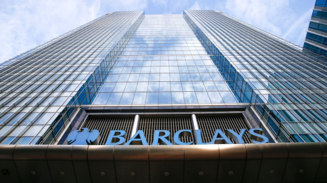 Barclays планира да съкрати стотици служители в отдела за инвестиционно банкиране