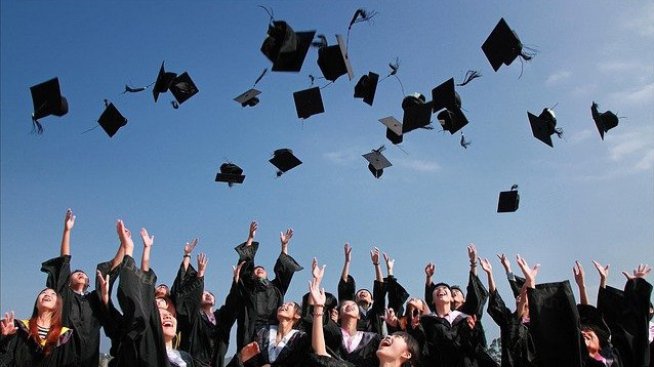 Правителството отпуска 184 млн. лв. за заплати във висшите държавни училища