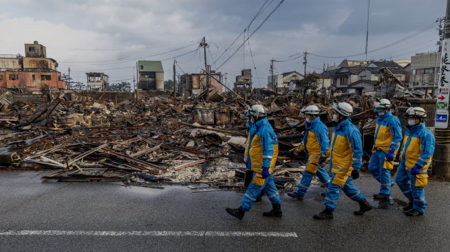 Япония продължава да живее в сянката на ново мегаземетресение