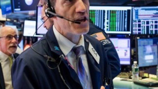 Dow започва сесията на Wall Street с най-резкия си скок за последния месец*