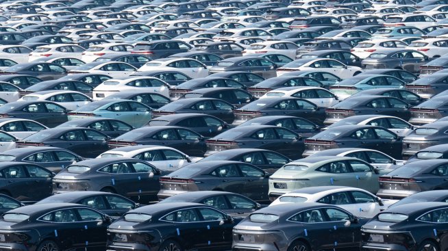 Huawei мести бизнеса си за интелигентни коли в съвместно предприятие с Changan Auto