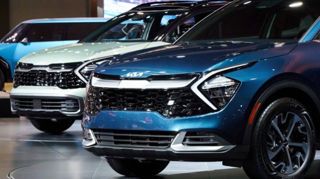 Хибридните автомобили отчитат рекордни продажби в САЩ през 2021 г.