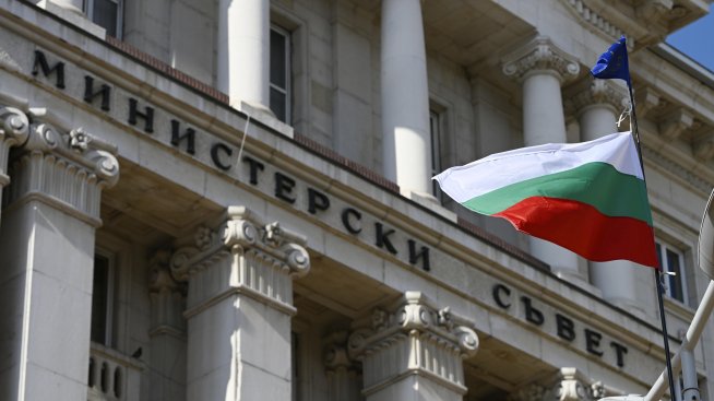 &bdquo;Галъп&ldquo;: 42% одобрение за правителството на Радев след първите 100 дни