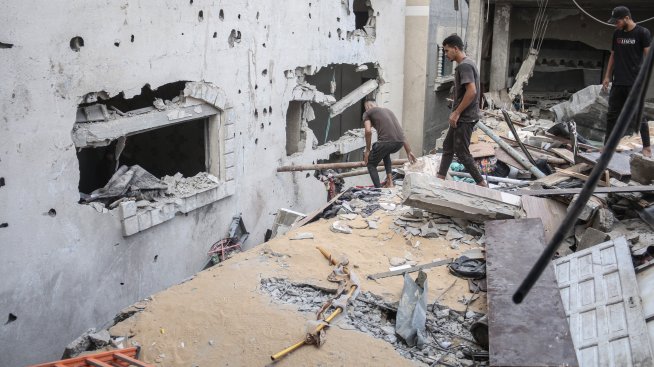 ДАНС: Взривените пейджъри на „Хизбула" не са минавали през България