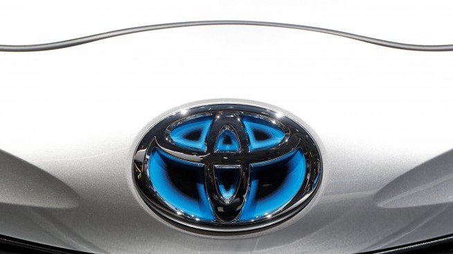 Електрическите автомобили на Toyota ще са с китайски батерии