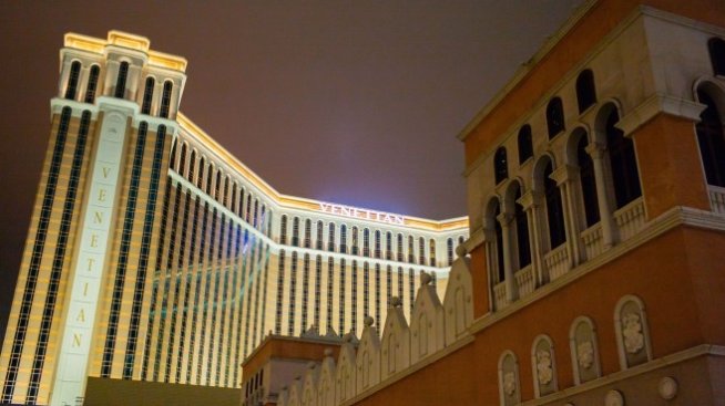 Приходите на казино оператора Las Vegas Sands потънаха с 97%