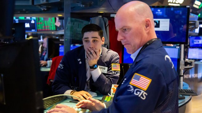 S&P 500 се повиши в четвъртък, но записа първа седмична загуба от четири седмици