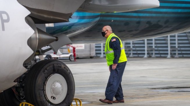 Топящото се доверие в американския надзор може да изиграе лоша шега на Boeing