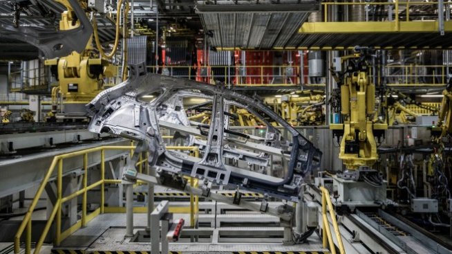 Работниците в Kia се подготвят за стачка в края на ноември