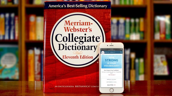 Издателят на речника Merriam-Webster планира IPO