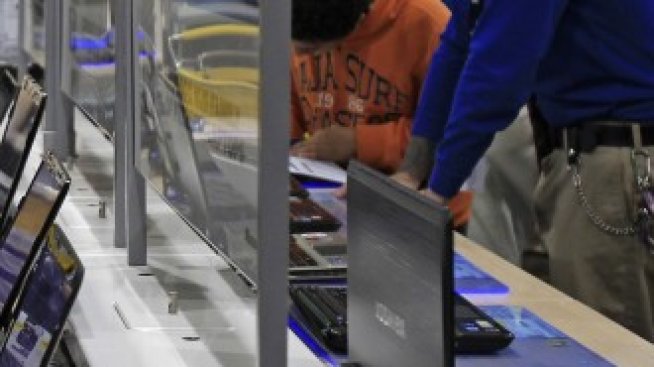 Асбис: Българският IT-пазар отчита спад от 25% в приходите от продажби 