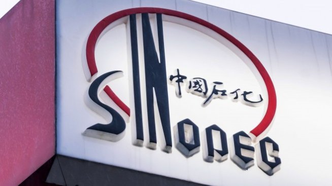 Sinopec насочва втечнен газ към Европа въпреки критиките на Китай към руските санкции
