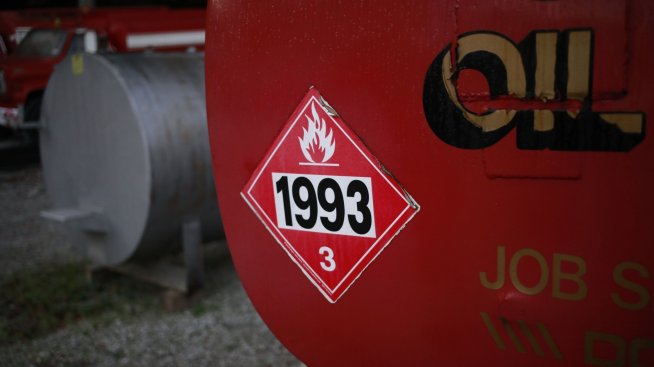 Рекордният износ на нефтени продукти от САЩ потиска цените на петрола*