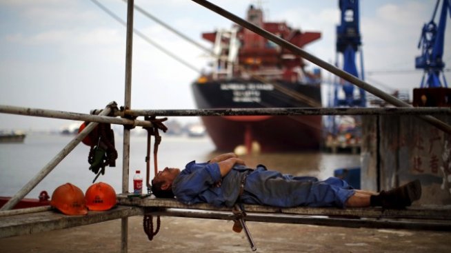 Китайската икономика стартира бавно новата година