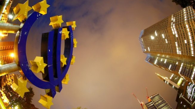 ЕЦБ затяга правилата за необслужаваните заеми в еврозоната